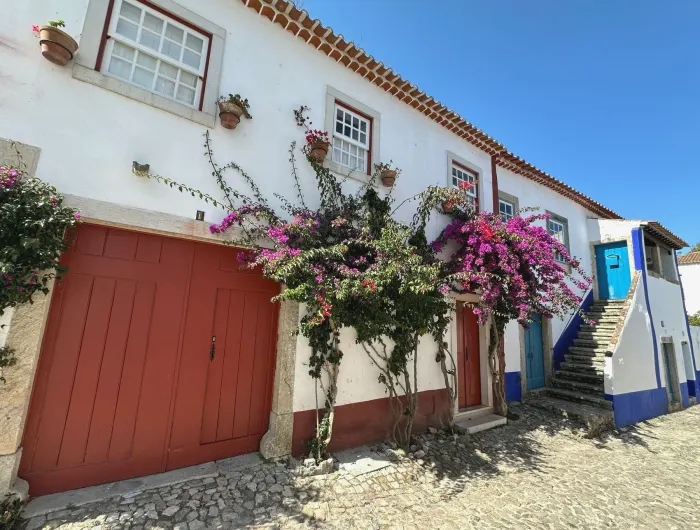 Casa de aldeia há anos fechada